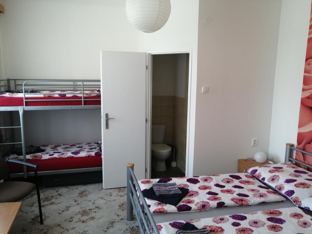 U Ladi Apartment Bulhary Bagian luar foto